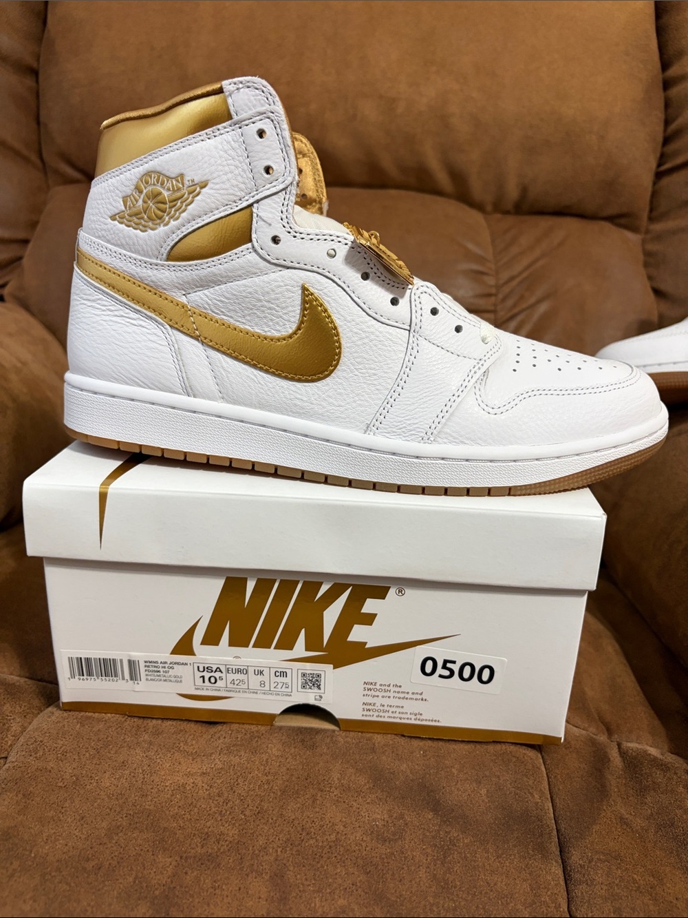 Nike Air Jordan 1 High 'White/Gold' - Women’s Basketball Shoe